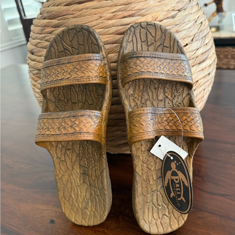 Pali Hawaii BrownTextured Sandals